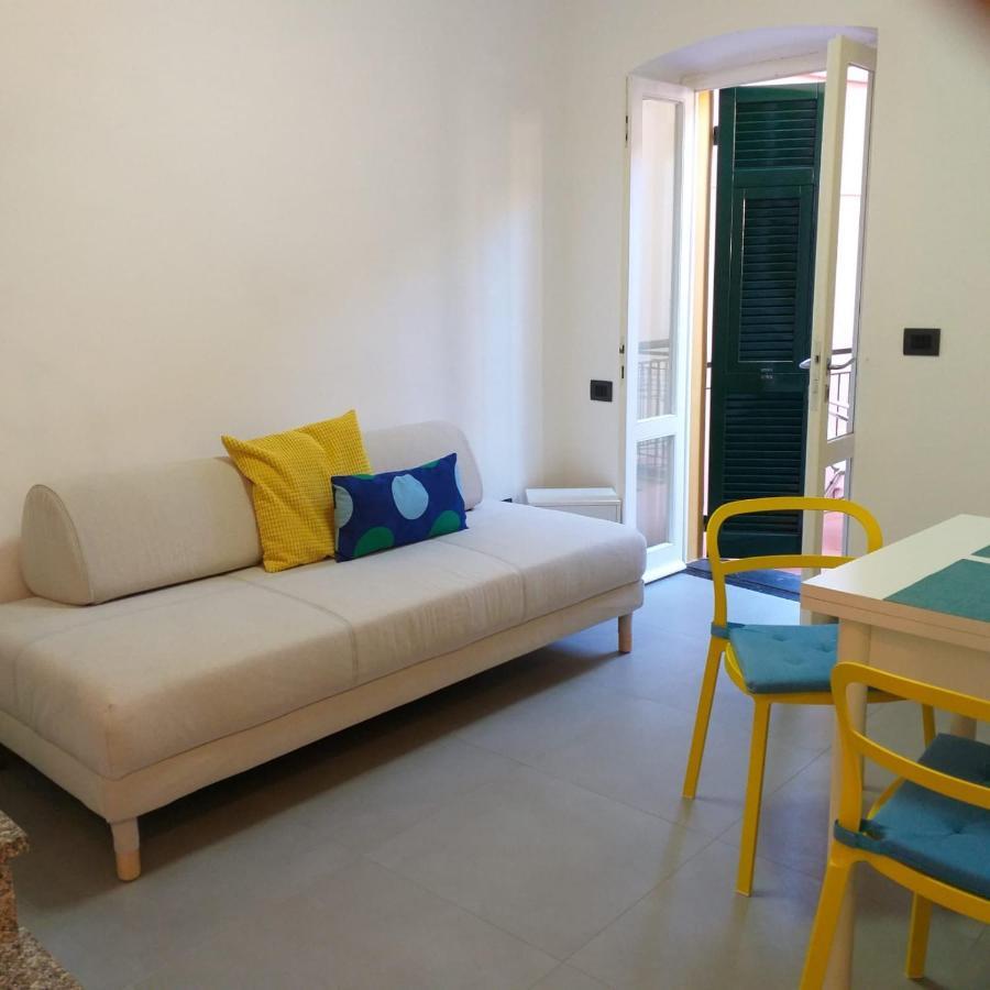 Il Patio Hotel มานารอลา ภายนอก รูปภาพ