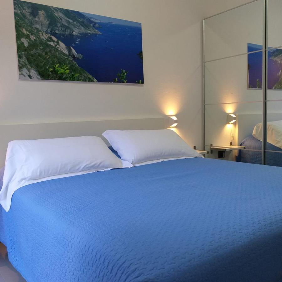 Il Patio Hotel มานารอลา ภายนอก รูปภาพ